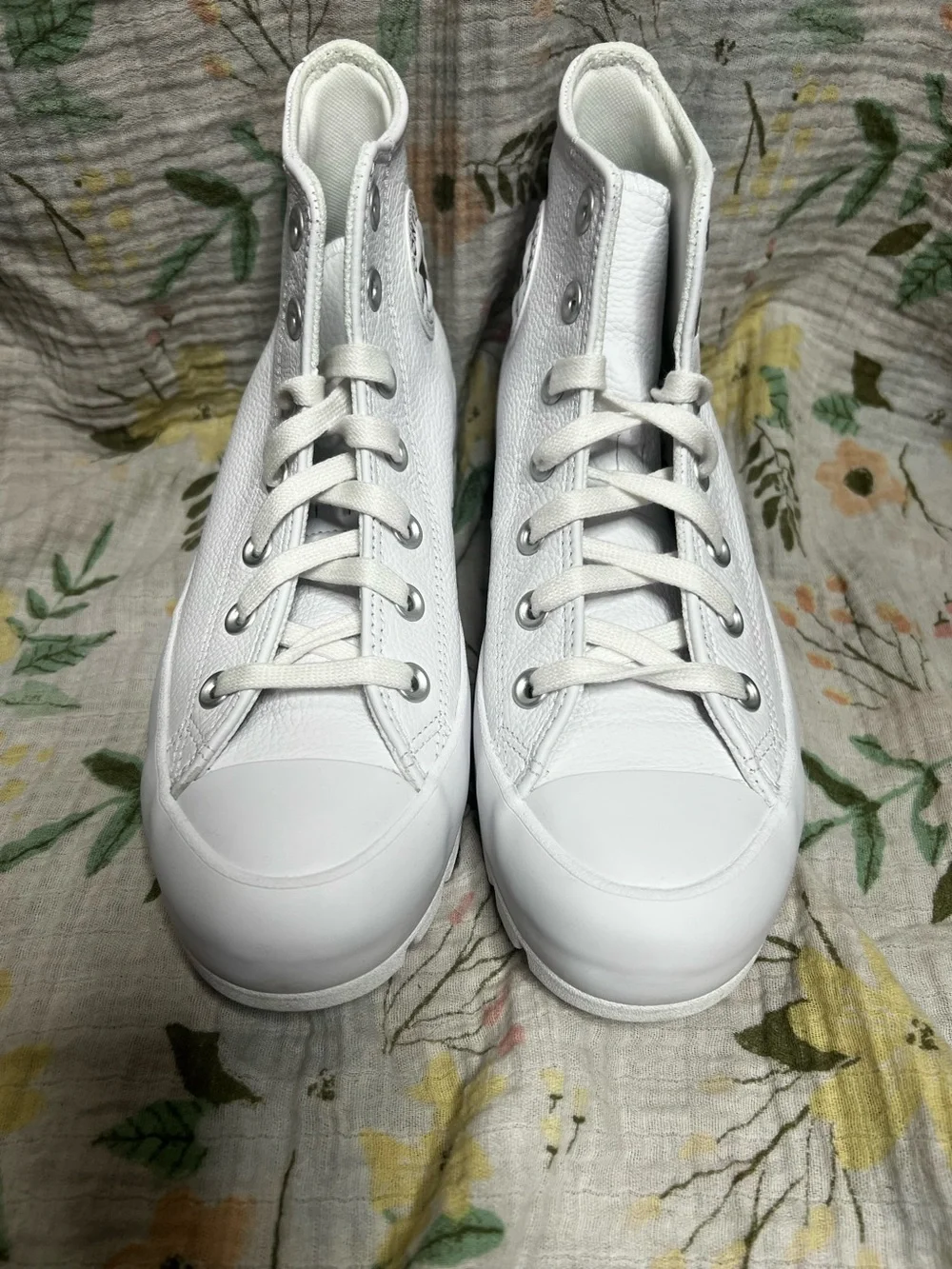 Converse CTAS Lugged Hi White Pebbled Leather High Top Platform Women’s Shoes